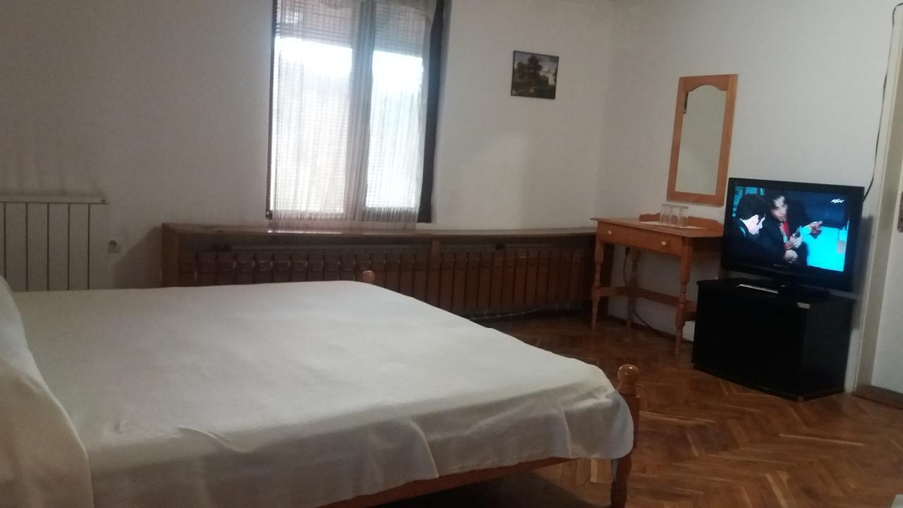 Chicho Tomovata Koliba Hotel Tryavna Exterior foto