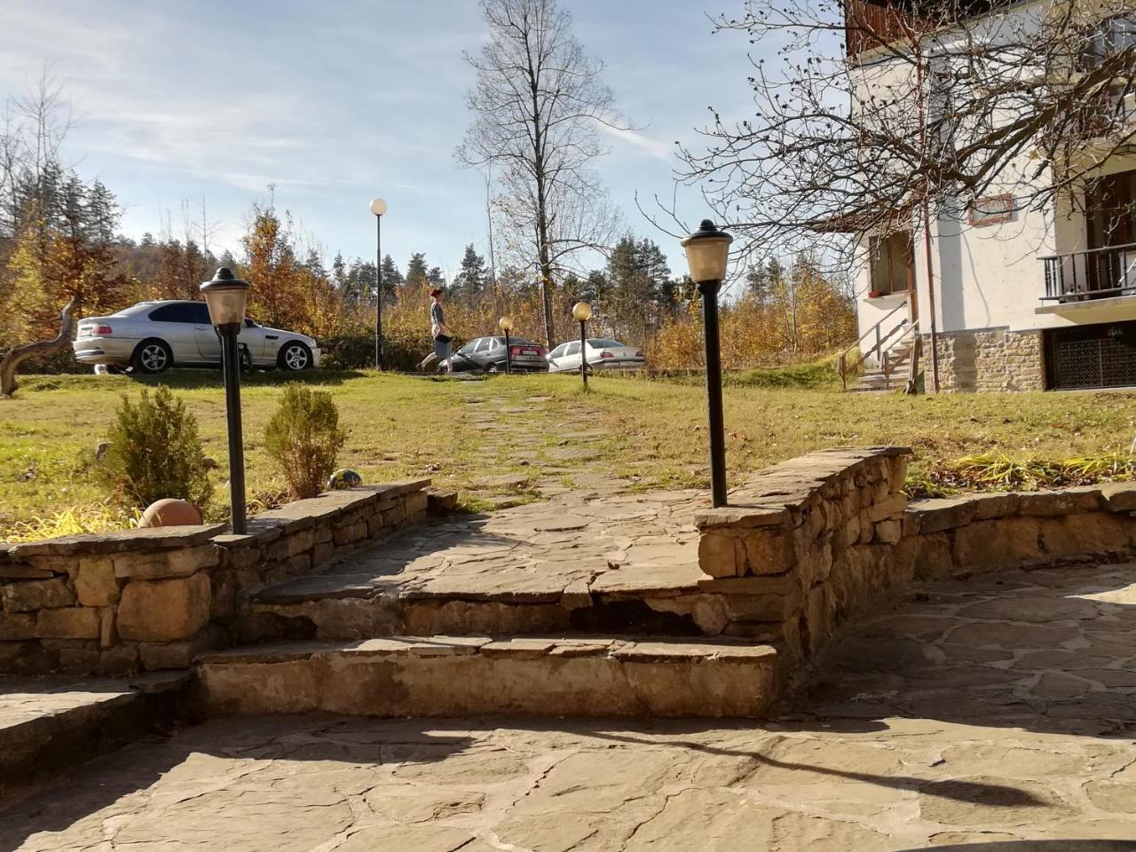 Chicho Tomovata Koliba Hotel Tryavna Exterior foto